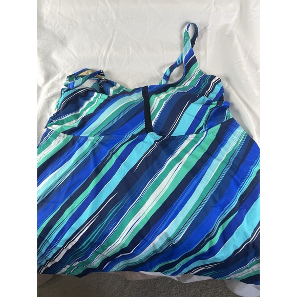 Woman's Blue Green Striped Swim Top Adj Straps Vacation Summer Plus Size 28 - Picture 6 of 10